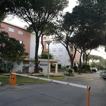 M.m. Holidays T2 Apartamento *